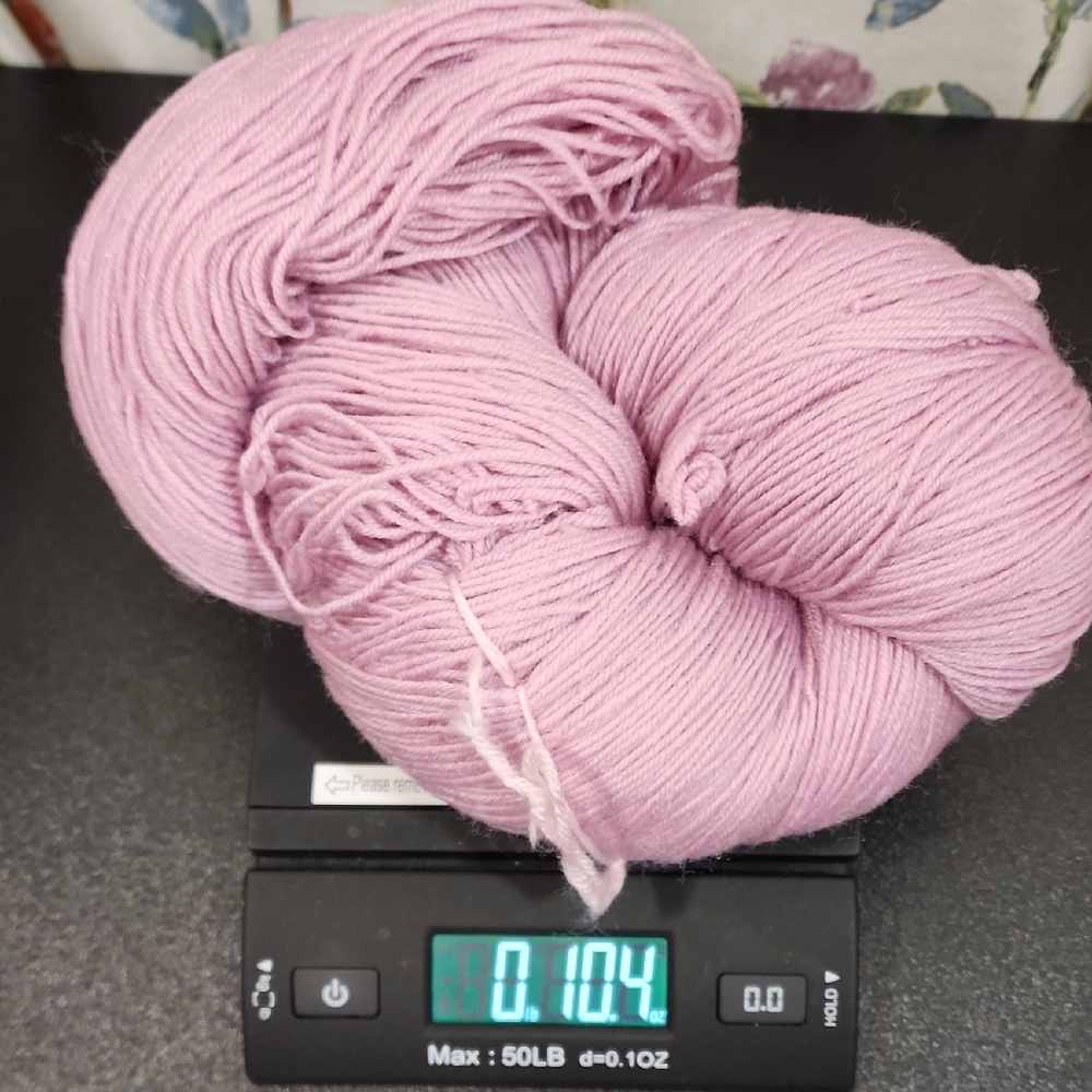 300 Gm Soft Pink Yarn Bundle. 90%wool 10 % Nylon. Super Soft squishy Y